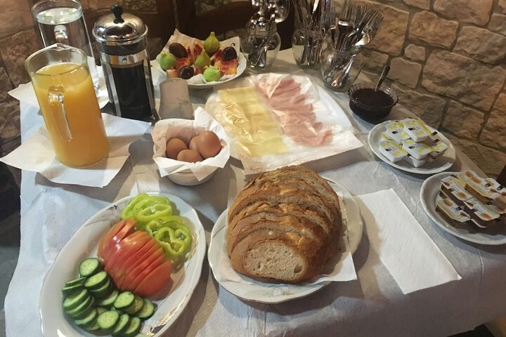 Breakfast/Coffee Service 30 of 44