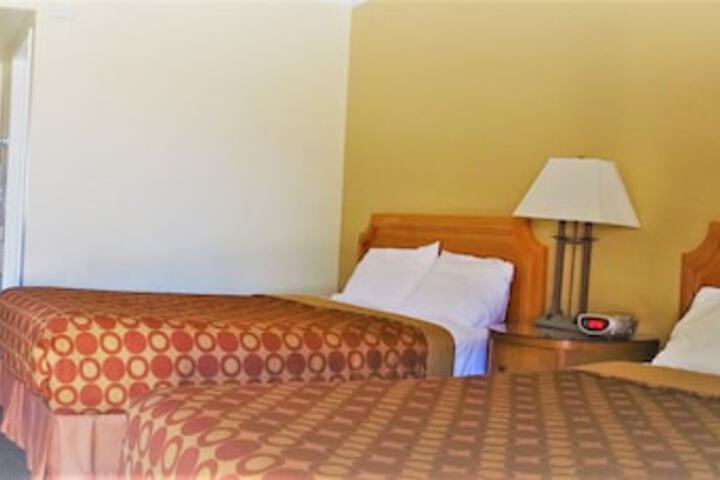 Room 7 of 14