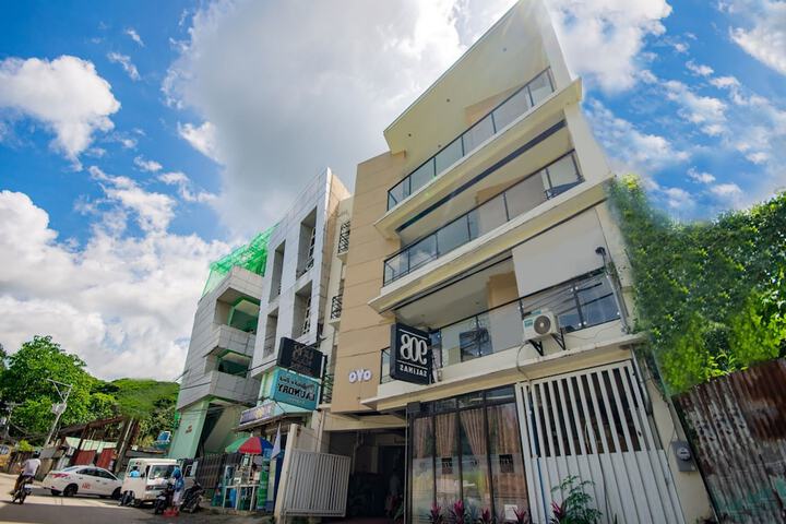 OYO 707 908 Salinas Suites