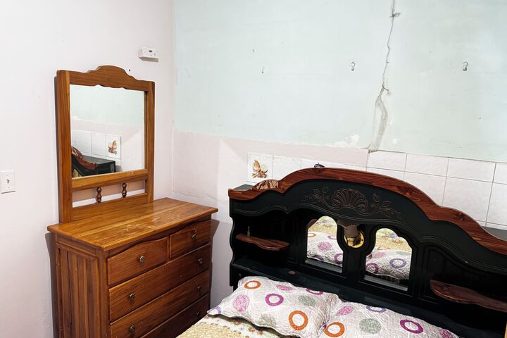 Room 7 of 7