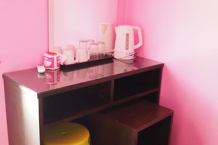 Room 8 of 43