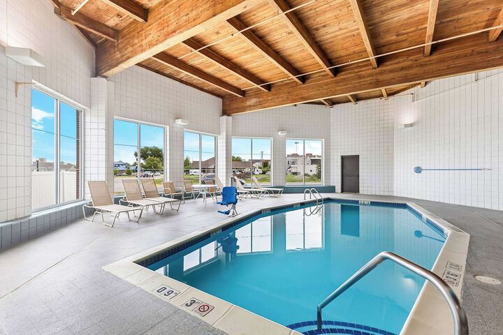 Pool 24 of 31