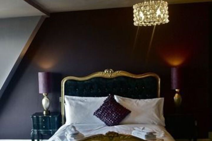 Room 21 of 42