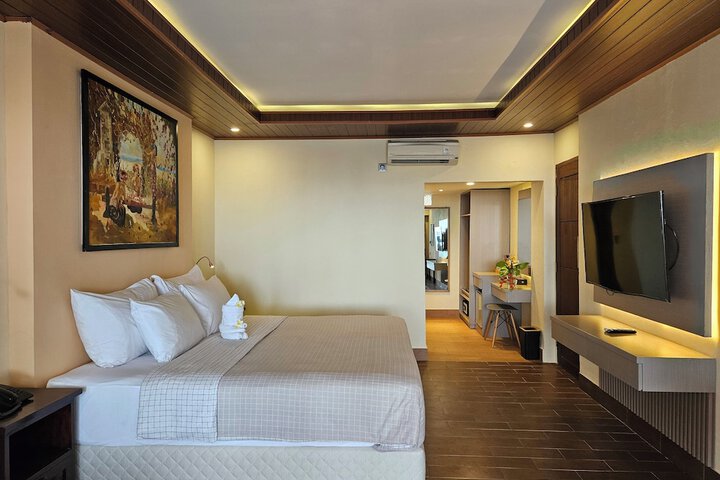 Room 15 of 65