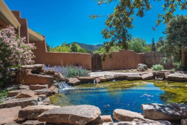 Pool 67 of 105