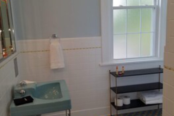 Room 3 of 35