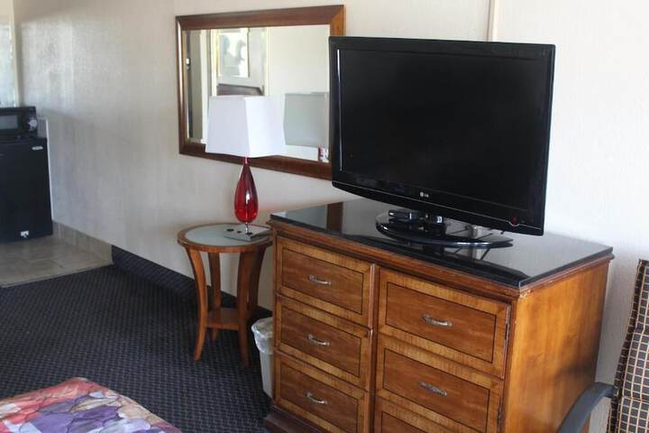 Room 11 of 21