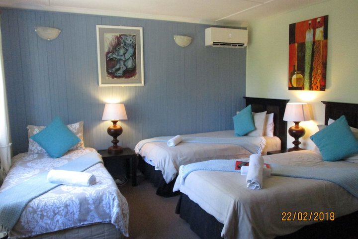 Room 9 of 36