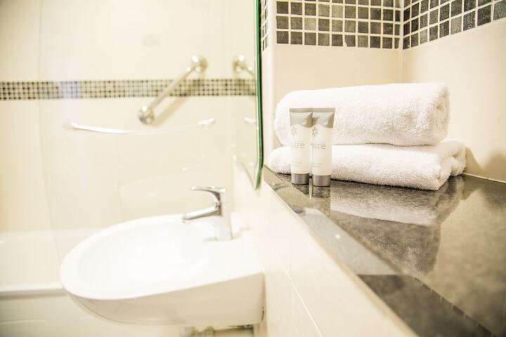 Bath Photo