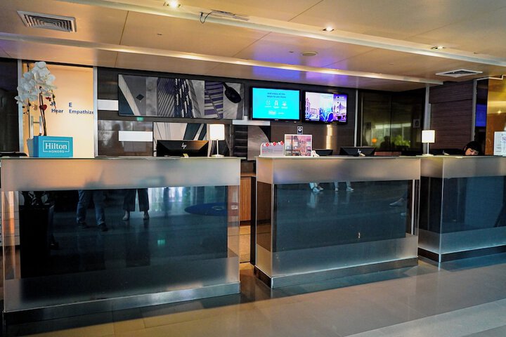 Entrance & Lobby