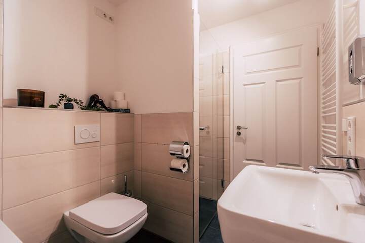Room 261 of 289