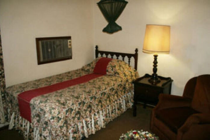 Room 14 of 20