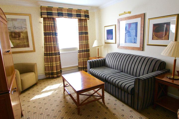 Room 22 of 56