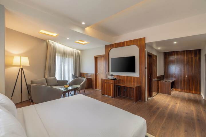 Room 6 of 21