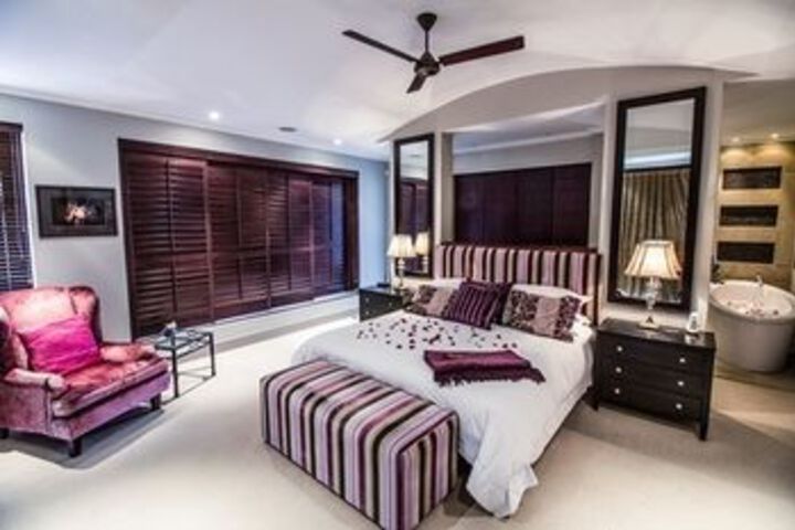 Room 11 of 26