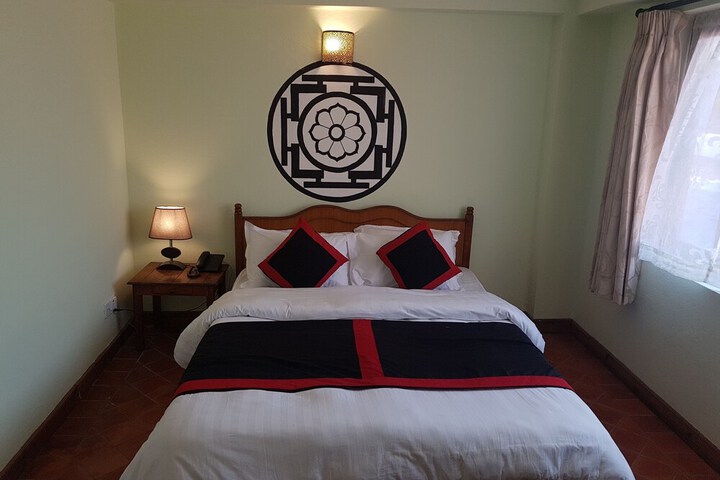 Room 11 of 40