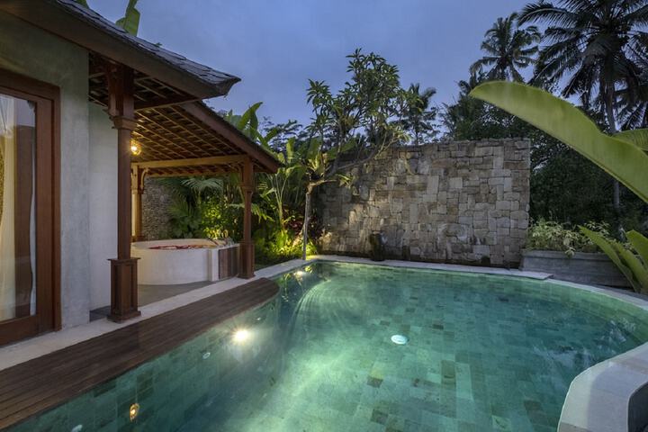 Pool 36 of 68