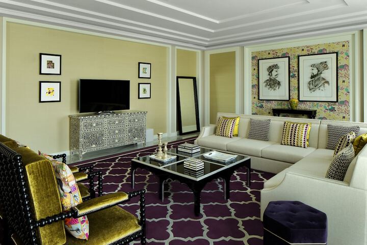 Room 42 of 96