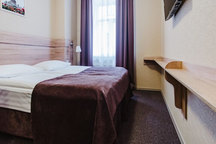Room 16 of 39