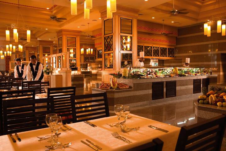 Dining 94 of 130