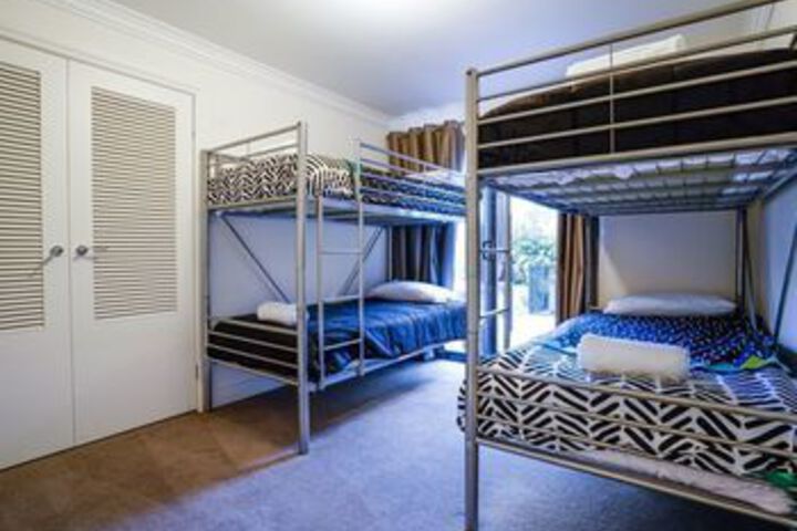 Room 8 of 22