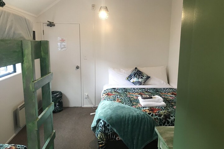 Room 22 of 44