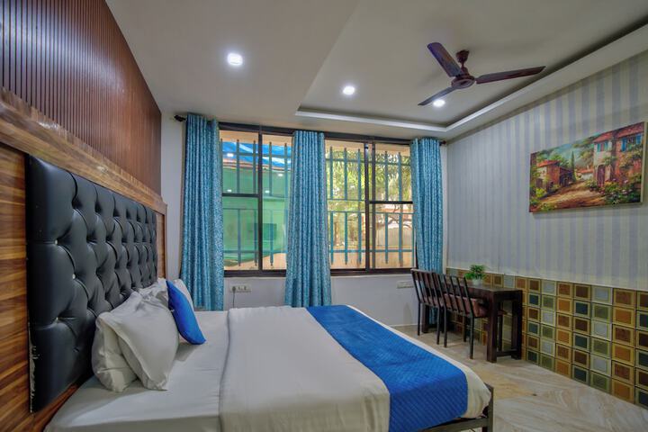 Room 21 of 28