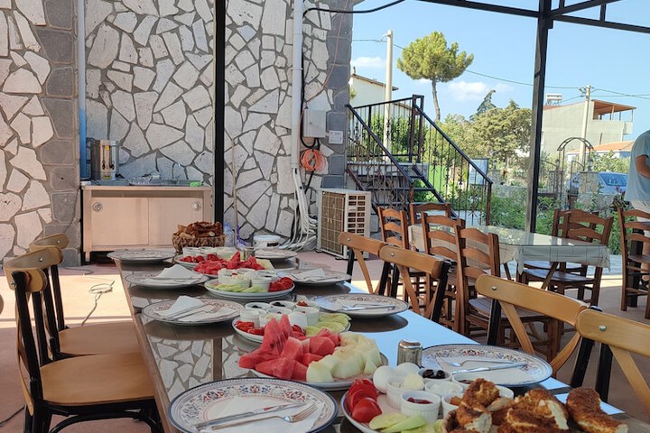 Dining 87 of 126