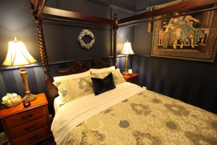 Room 36 of 108