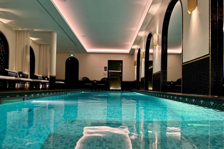 Pool 55 of 90