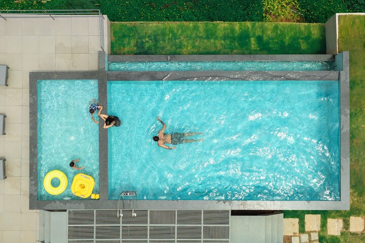 Pool 45 of 78