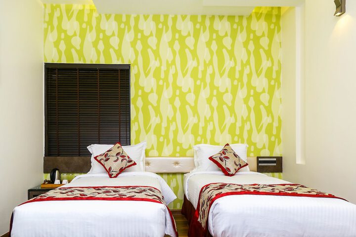 Room 3 of 17