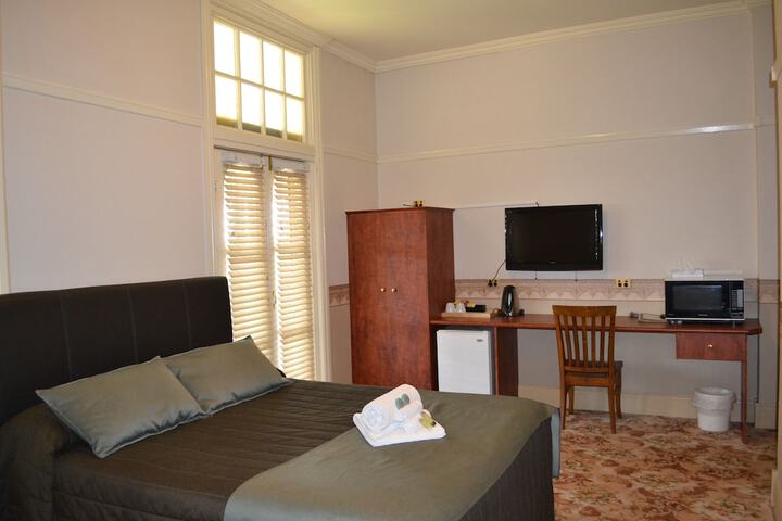 Room 5 of 55