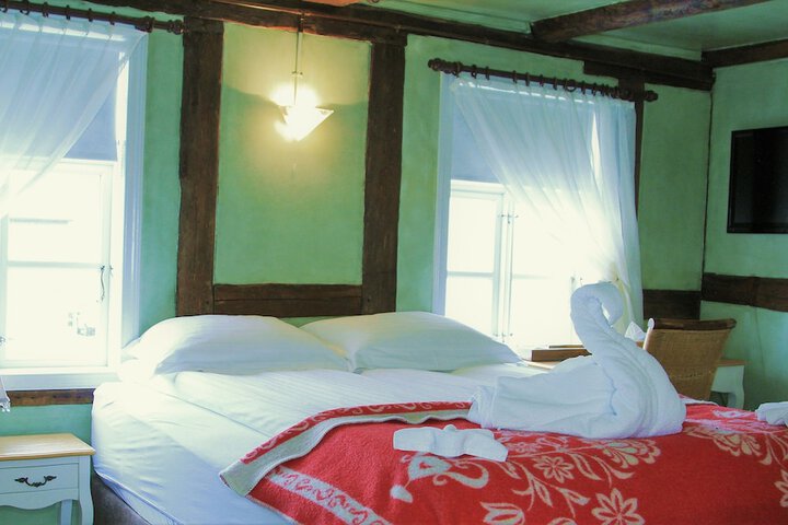 Room 15 of 53