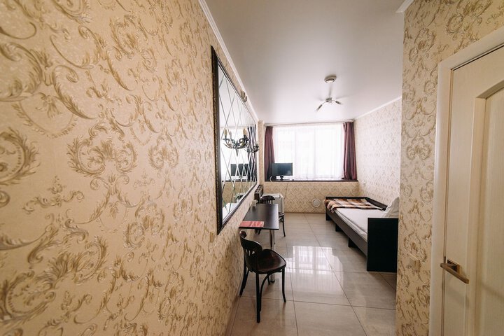 Room 6 of 47