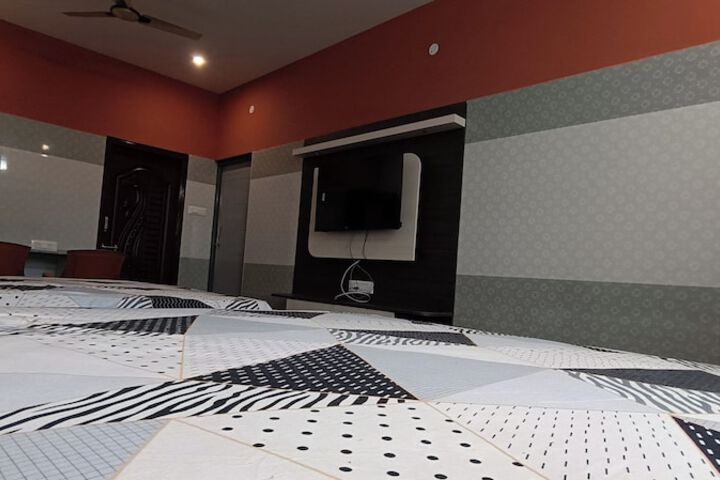 Room 10 of 35