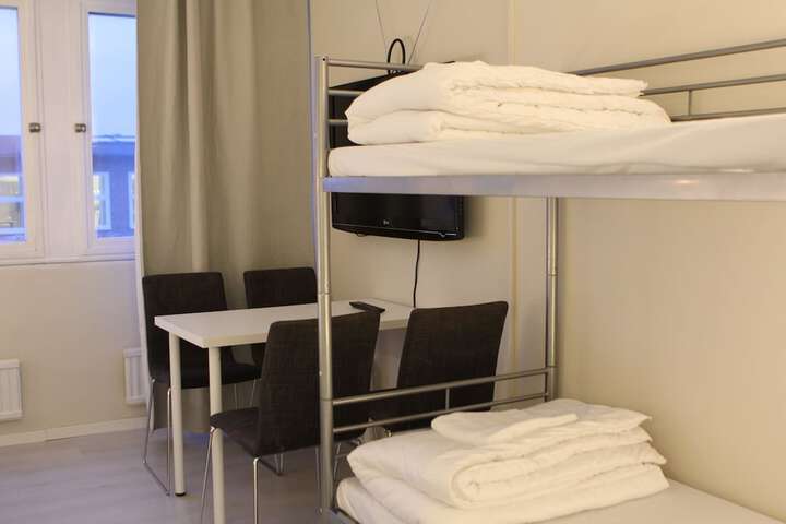 Room 44 of 82