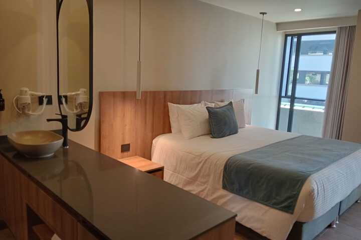 Room 16 of 123