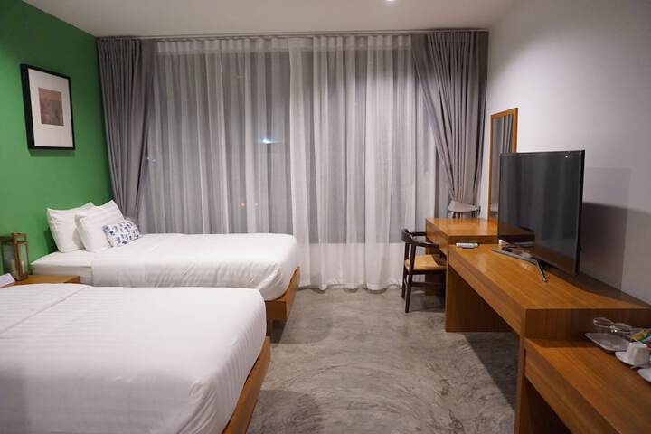 Room 26 of 49