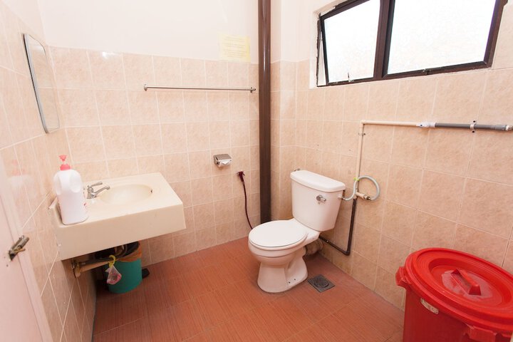 Room 19 of 37