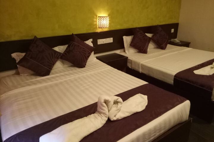 Room 33 of 75