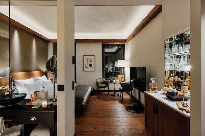 Room 14 of 70