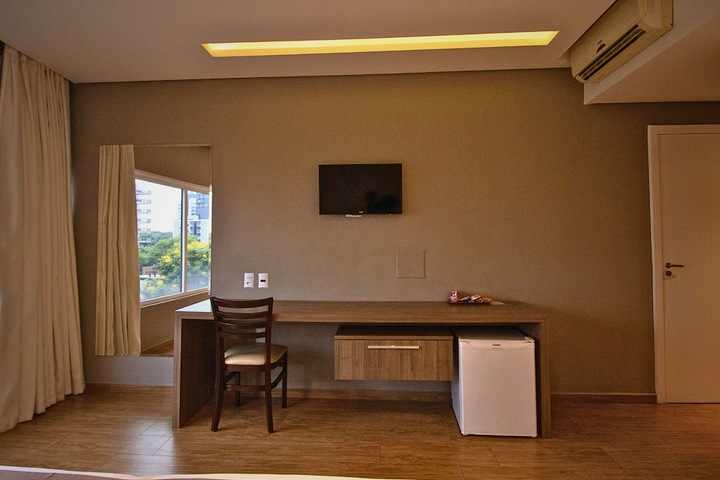 Room 35 of 79