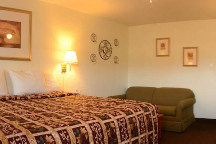 Room 11 of 50
