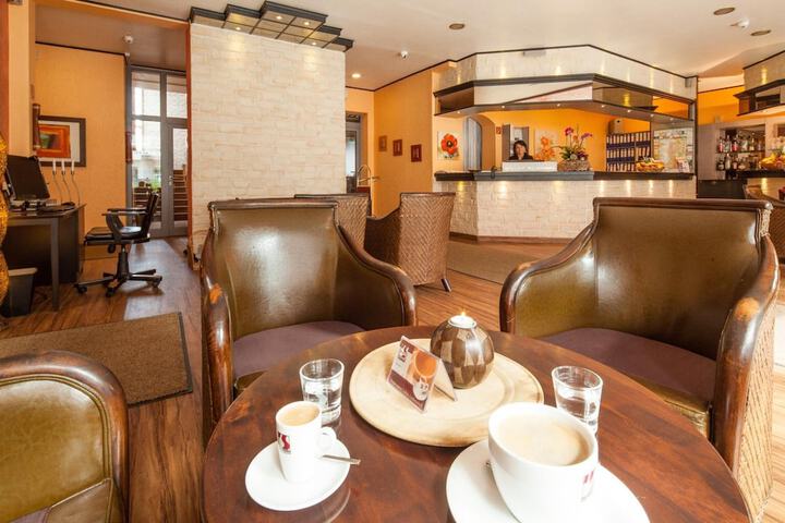 Guest Lobby