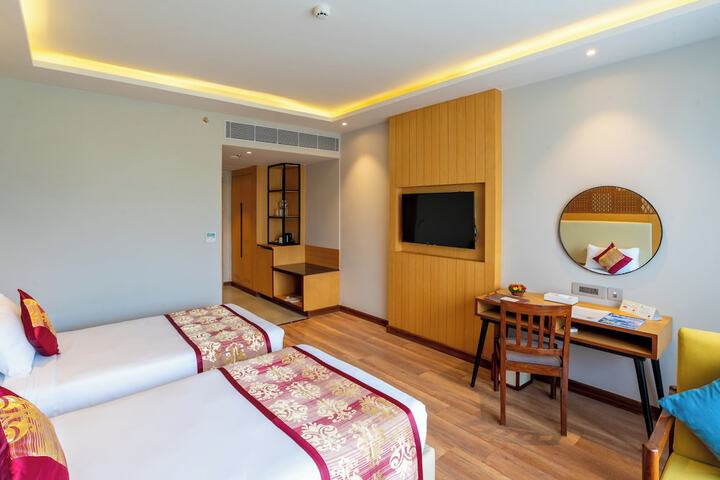 Room 27 of 72