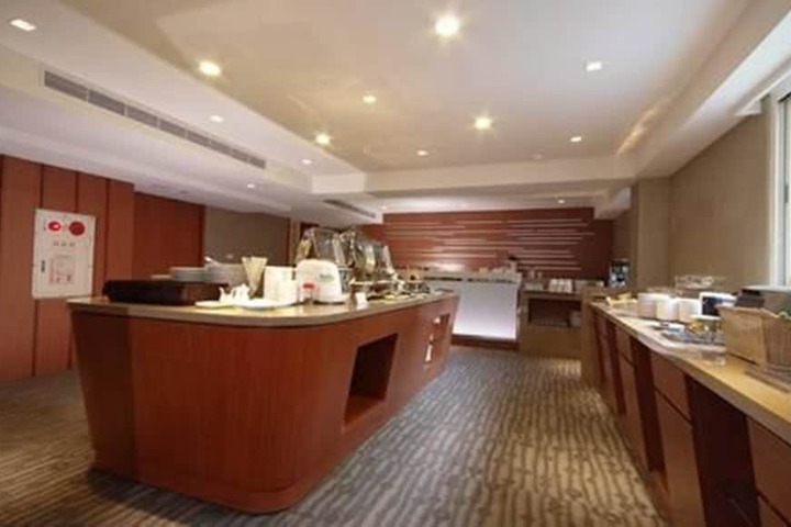 Dining Photos