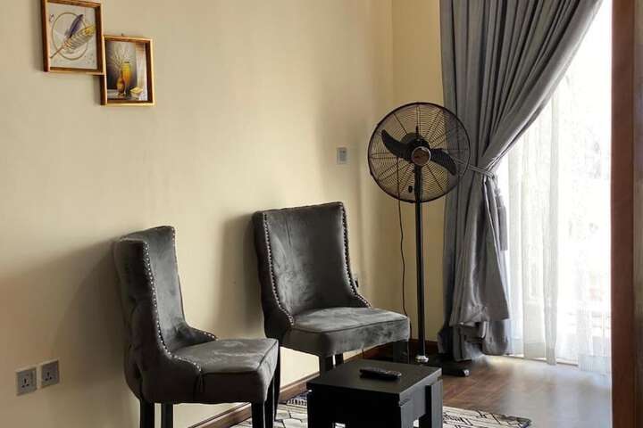 Room 4 of 39