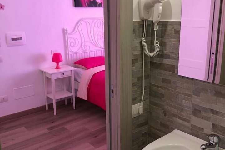 Room 7 of 23