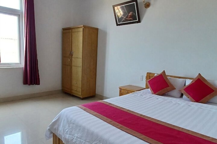 Room 7 of 35